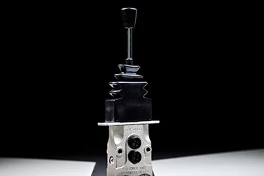 Válvula tipo joystick, LT-1-2TH6 (Joystick piloto hidráulico)
