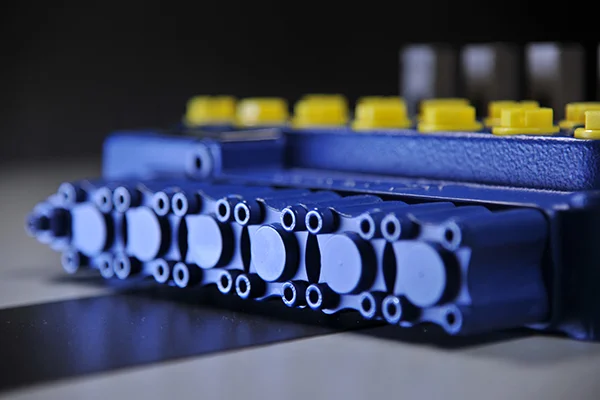 Válvula direccional hidráulica